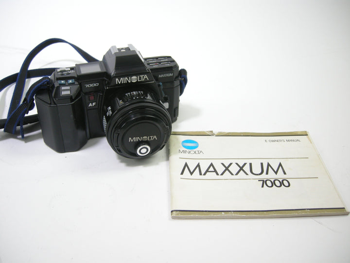 Minolta Maxxum 7000 35mm SLR w/AF 50mm f1.7 A mount 35mm Film Cameras - 35mm SLR Cameras - 35mm SLR Student Cameras Minolta 15022205
