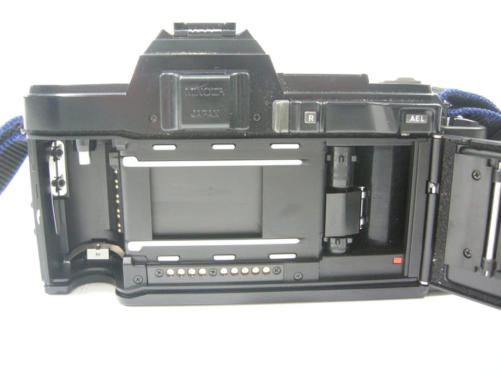 Minolta Maxxum 7000 35mm SLR w/AF 50mm f1.7 A mount 35mm Film Cameras - 35mm SLR Cameras - 35mm SLR Student Cameras Minolta 15022205