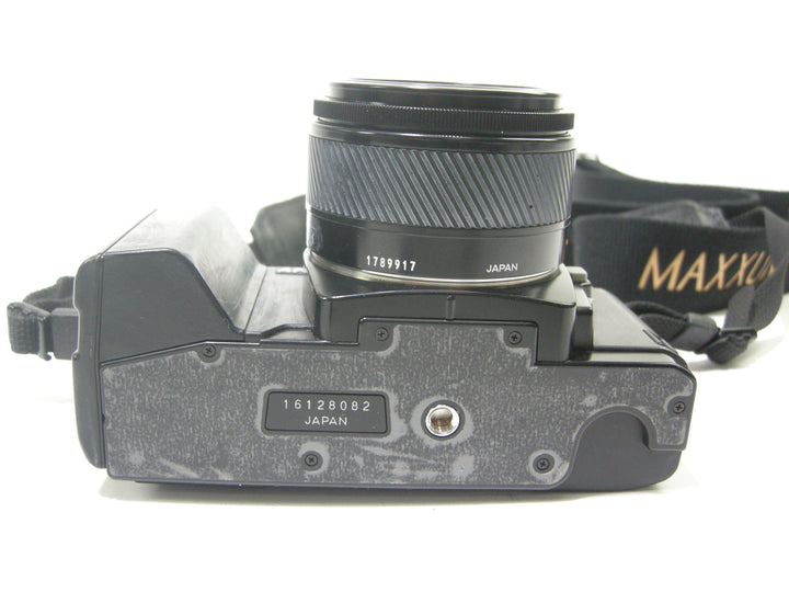 Minolta Maxxum AF 5000 35mm SLR w/50mm f1.7 35mm Film Cameras - 35mm SLR Cameras Minolta 16128082