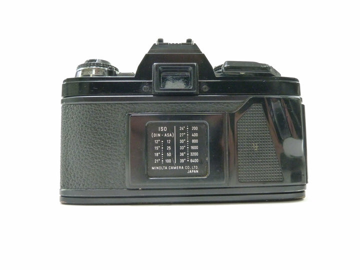 Minolta X-570 35mm film camera with a 50mm f/1.7 Lens 35mm Film Cameras - 35mm SLR Cameras - 35mm SLR Student Cameras Minolta 9020928
