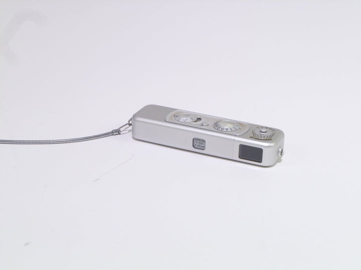 Minox B Camera with Built-In Exposure Meter Film Cameras - Other Formats (126, 110, 127 etc.) Minox 697636