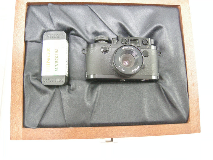 Minox Classic Camera Leica IIIf (Black) w/15mm f5.6 Film Cameras - Other Formats (126, 110, 127 etc.) Minox 60502