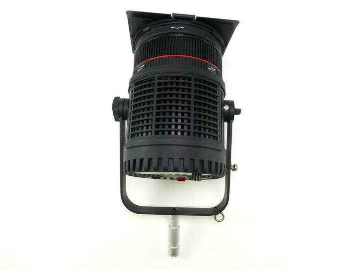 Nanguang/Nanlite CN-200F LED Fresnel 5600K 200 Watt Light - Display Unit! New! Studio Lighting and Equipment Nanguang NAN1004425