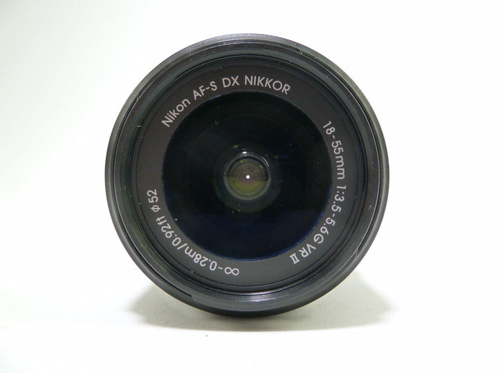 Nikon 18-55mm f/3.5-5.6 G VR II AF-S DX Nikkor Lens Lenses - Small Format - Nikon AF Mount Lenses - Nikon AF DX Lens Nikon 20269355
