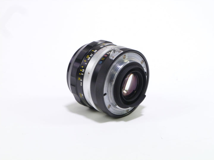 Nikon 24mm f/2.8 NC-Auto Lens Lenses - Small Format - Nikon F Mount Lenses Manual Focus Nikon 376990