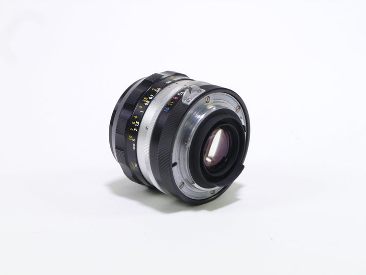 Nikon 24mm f/2.8 NC-Auto Lens Lenses - Small Format - Nikon F Mount Lenses Manual Focus Nikon 376990