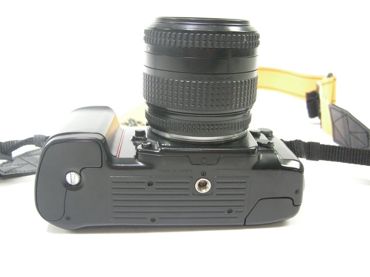 Nikon AF N8008 35mm SLR w/35-80mm f4-5.6D AF Nikkor Lenses - Small Format - Nikon AF Mount Lenses Nikon 2187682