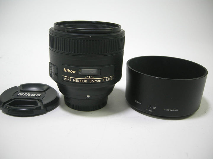 Nikon AF-S Nikkor IF 85mm f1.8G Lenses - Small Format - Nikon AF Mount Lenses Nikon US611894