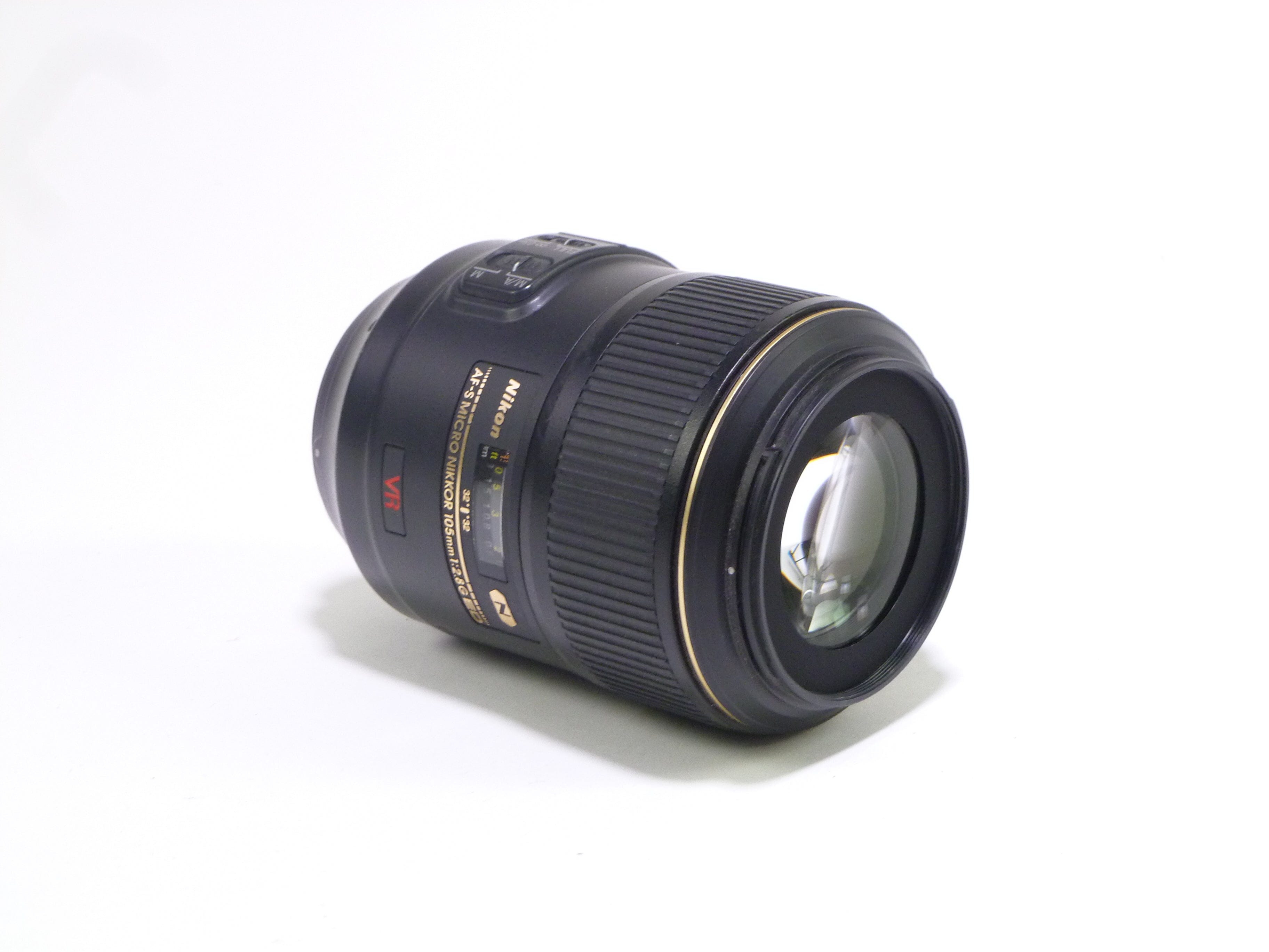 Nikon AF-S VR MICRO NIKKOR 105 mm f/2.8G IF ED - Les Numériques Nikon AF-S VR MICRO NIKKOR 105 mm f/2.8G IF ED - Les Numériques