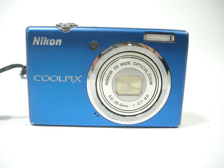 Nikon Coolpix S570 12.0mp Digital camera (Blue) Digital Cameras - Digital Point and Shoot Cameras Nikon 32002651