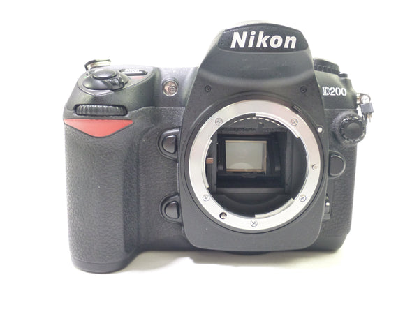 Nikon D200 DSLR Camera Body - Shutter count 4004 Digital Cameras - Digital SLR Cameras Nikon 3100416