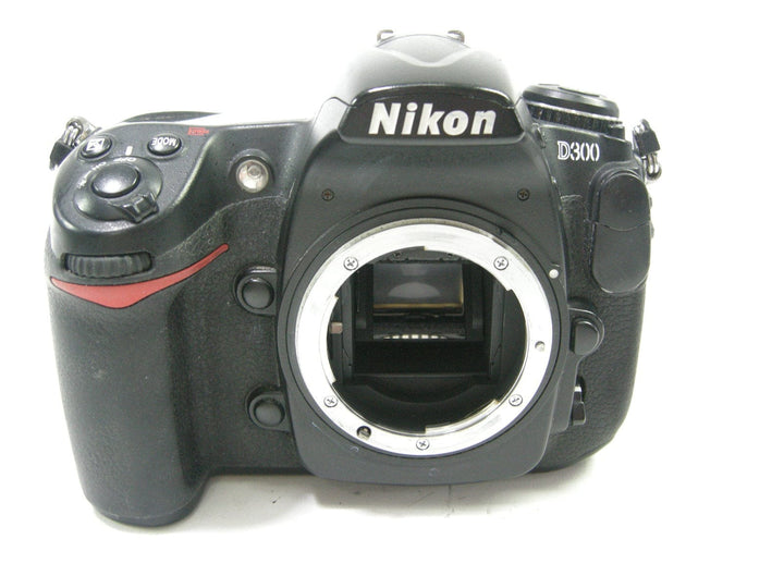 Nikon D300 Digital SLR Camera Body only Shutter#153,505 Digital Cameras - Digital SLR Cameras Nikon 2042752