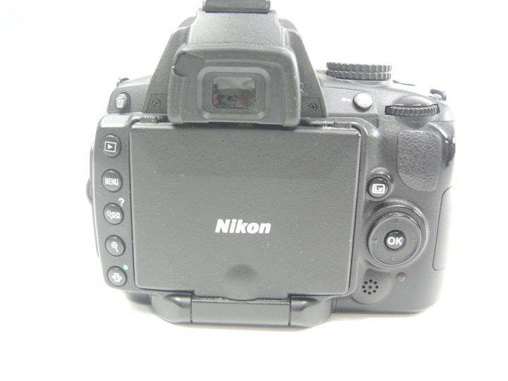 Nikon D5000 12.3mp Digital SLR Body Only Shutter #10731 Digital Cameras - Digital SLR Cameras Nikon 3156322
