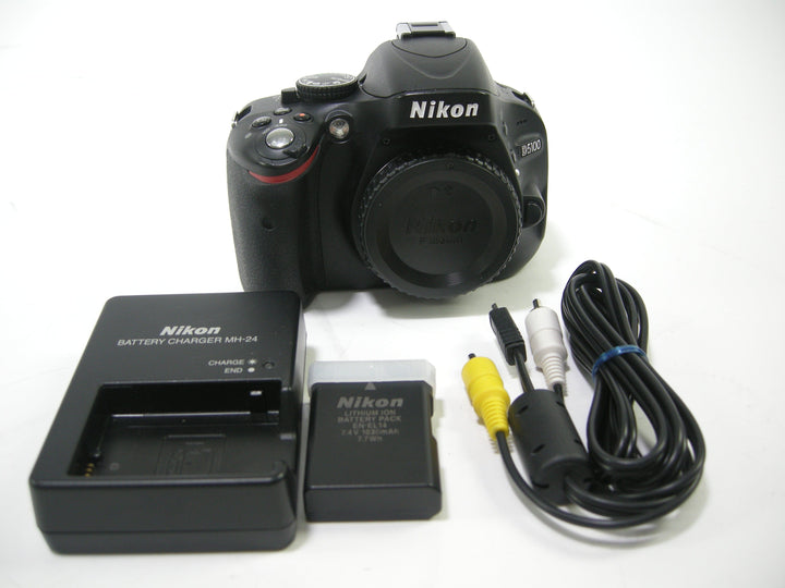 Nikon D5100  16.2mp Digital SLR Body only Shutter #8585 Digital Cameras - Digital SLR Cameras Nikon 7068281