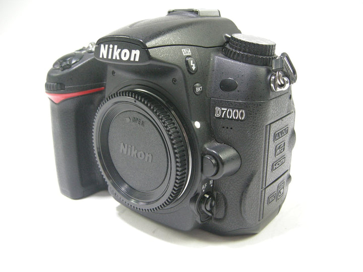 Nikon D7000 16.2mp Digital DSLR Camera Body Only S/C 18,287 Digital Cameras - Digital SLR Cameras Nikon 3446907