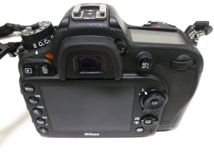 Nikon D7200 Digital SLR Body Shutter Count - 3033 – Camera Exchange