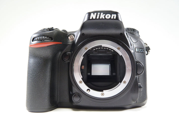 Nikon D7200 DSLR Body Only. Shutter Count 18,304 Digital Cameras - Digital SLR Cameras Nikon 2663393