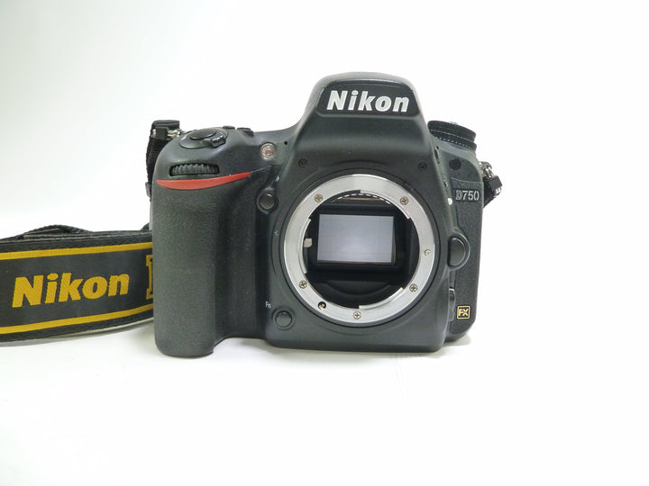 Nikon D750 Digital SLR Camera Body - Shutter Count 1610 Digital Cameras - Digital SLR Cameras Nikon 3137355