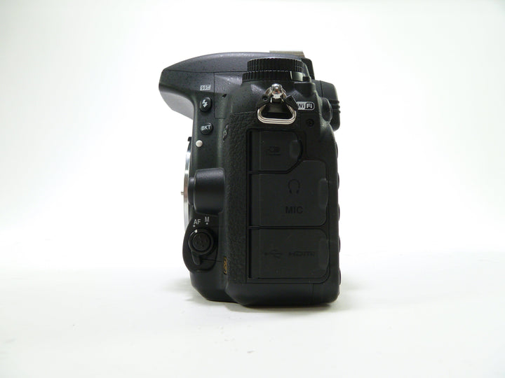 Nikon D750 Digital SLR Camera Body - Shutter Count Aprx. 2400 Digital Cameras - Digital SLR Cameras Nikon 3014074