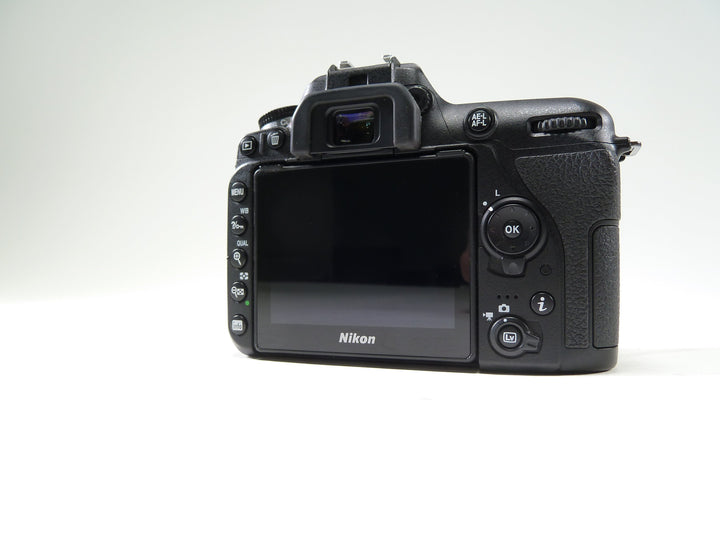 Nikon D7500 Body Shutter Count 17855 Digital Cameras - Digital SLR Cameras Nikon 3128985