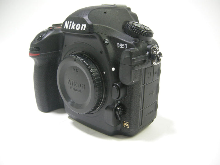 Nikon D850 45.7mp Digital DSLR Camera Body Only S/C 5702 Digital Cameras - Digital SLR Cameras Nikon 3073631