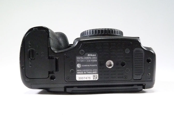 Nikon D850 Body Shutter Count 86735 Digital Cameras - Digital SLR Cameras Nikon 3007475