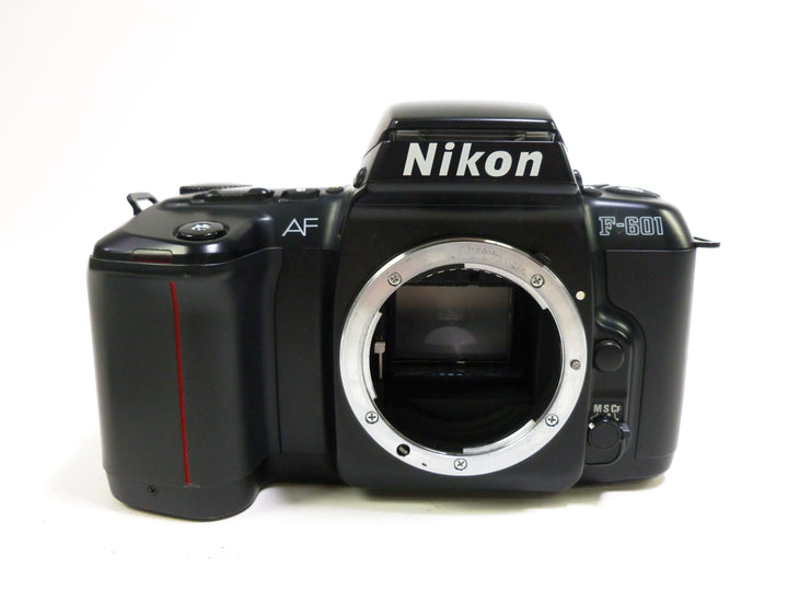 Nikon F-601 35mm SLR Camera Body 35mm Film Cameras - 35mm SLR Cameras Nikon 2458211