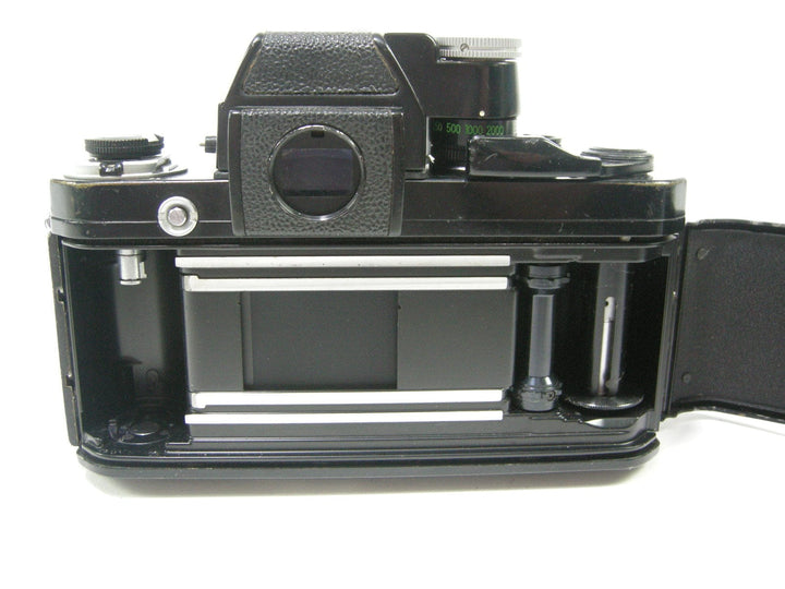 Nikon F2 35mm SLR body only w/DP-1 Prism (Black) 35mm Film Cameras - 35mm SLR Cameras Nikon 7741921