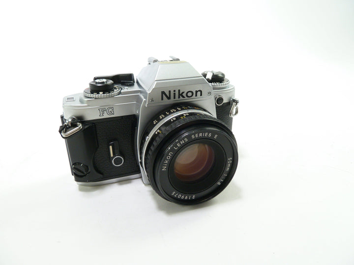 Nikon FG Chrome 35mm SLR film camera with a 50mm f/1.8 lens 35mm Film Cameras - 35mm SLR Cameras Nikon 9005900