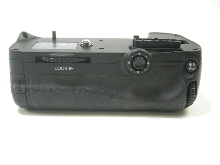 Nikon MB-D11 Battery Grip for D7000 Grips, Brackets and Winders Nikon 2086851