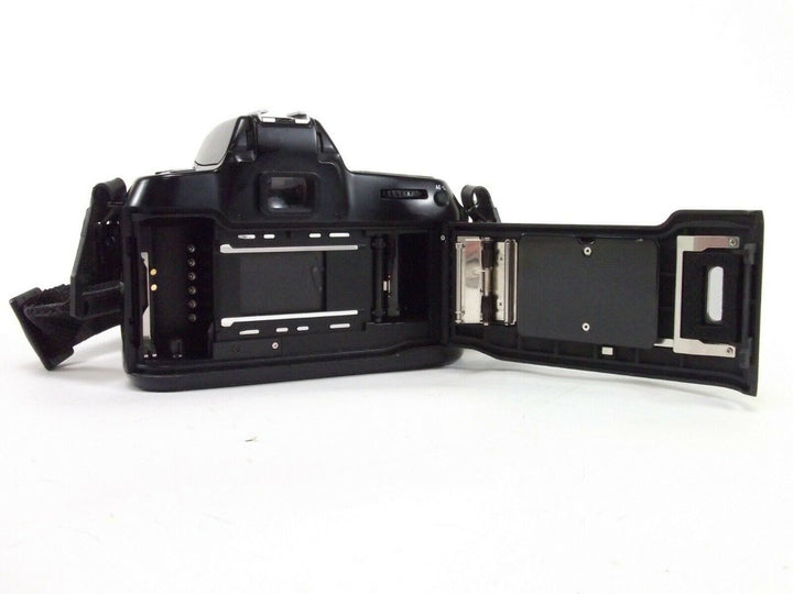 Nikon N70 35mm SLR Film Camera FAULTY APERTURE DIAL - Parts Only AS-IS 35mm Film Cameras - 35mm SLR Cameras Nikon 2404801C