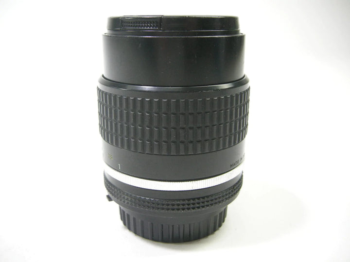 Nikon Nikkor 105mm f2.8 Ai-s Lens Lenses - Small Format - Nikon F Mount Lenses Manual Focus Nikon 945577