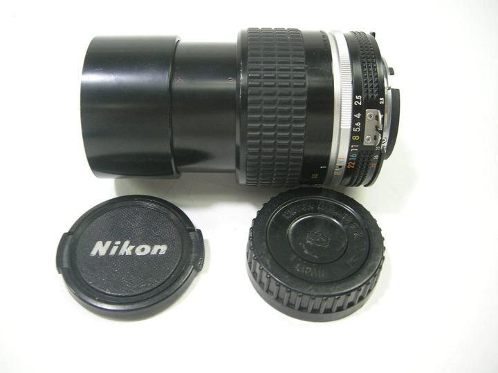 Nikon Nikkor 105mm f2.8 Ai-s Lens Lenses - Small Format - Nikon F Mount Lenses Manual Focus Nikon 945577