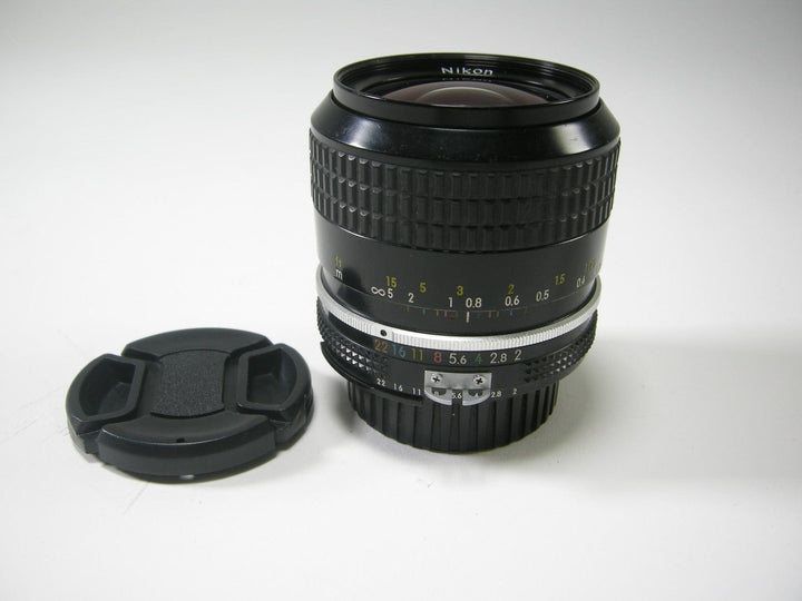 Nikon Nikkor 28mm f2 Ai Lenses Small Format - Nikon F Mount Lenses Manual Focus Nikon 451077