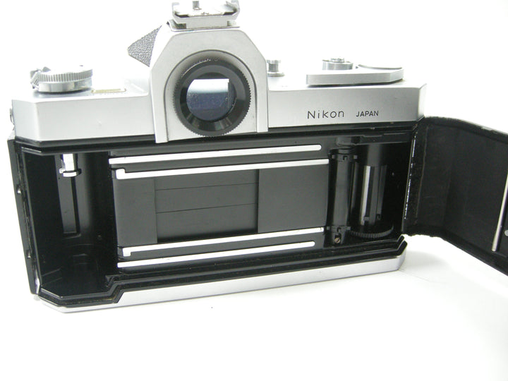 Nikon Nikkormat FTN 35mm SLR film camera (Parts) x2 35mm Film Cameras - 35mm SLR Cameras Nikon 4447908