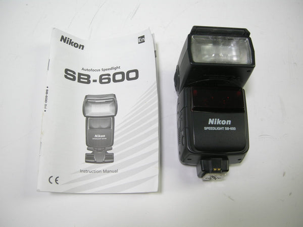 Nikon SB-600 Speedlight Shoe Mt. Flash Flash Units and Accessories - Shoe Mount Flash Units Nikon 2259686