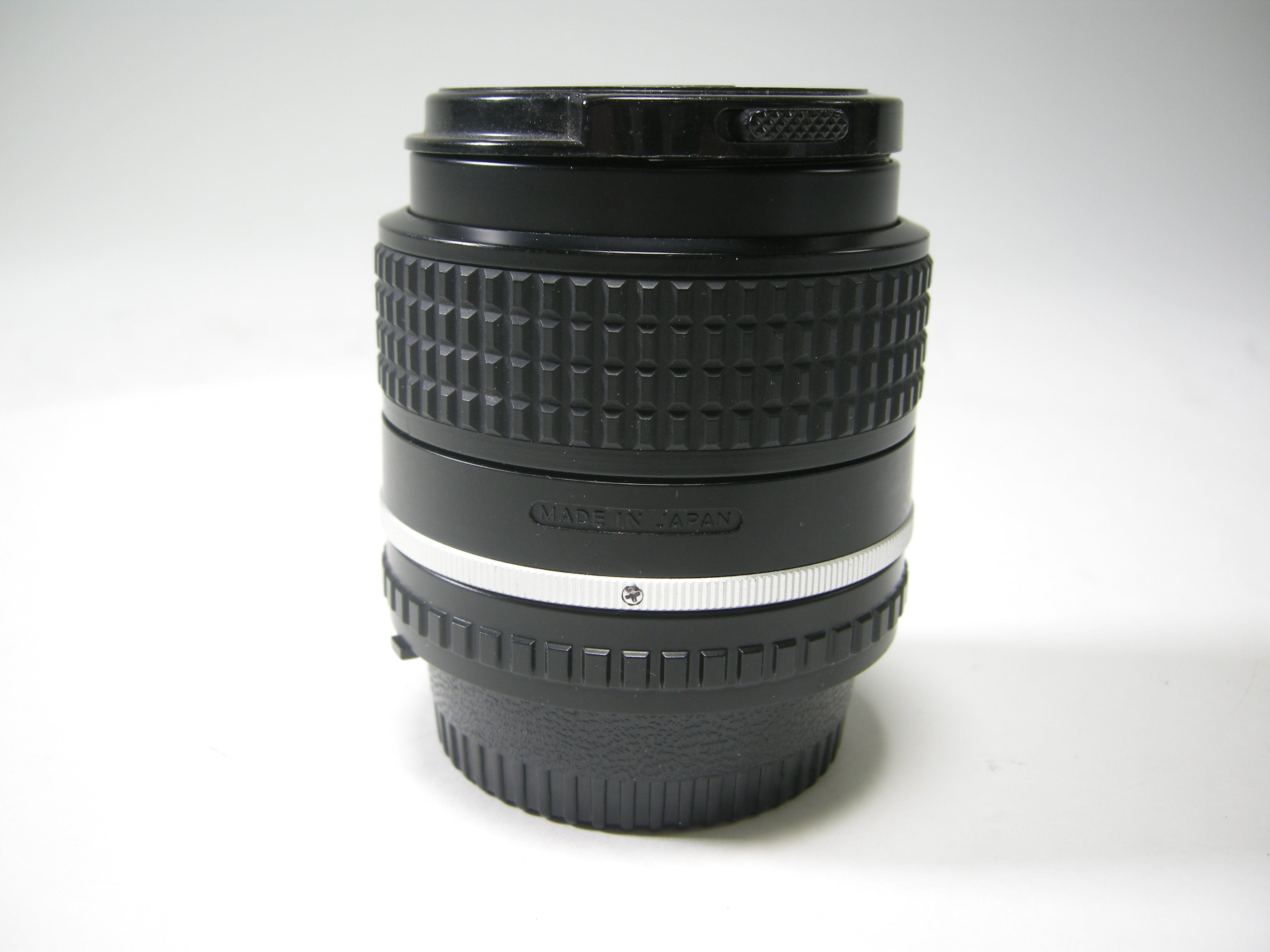 NIKON SERIES E 100mm f/2.8 EUR 95,00 - FR