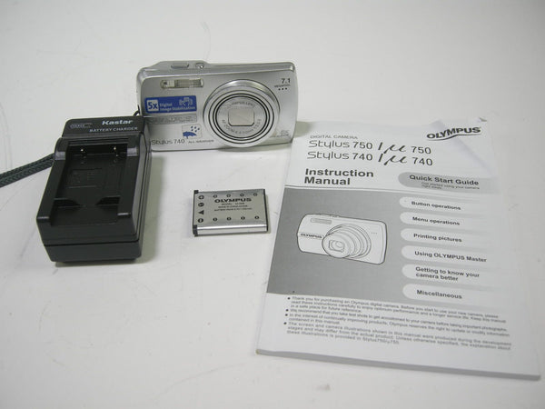 Olympus Stylus 740 AW 7.1mp Digital Camera (Silver) Digital Cameras - Digital Point and Shoot Cameras Olympus B96553370