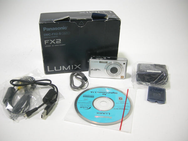 Panasonic DMC-FX2 Lumix 4.0mp Digital Camera Digital Cameras - Digital Point and Shoot Cameras Panasonic ER4JB008494