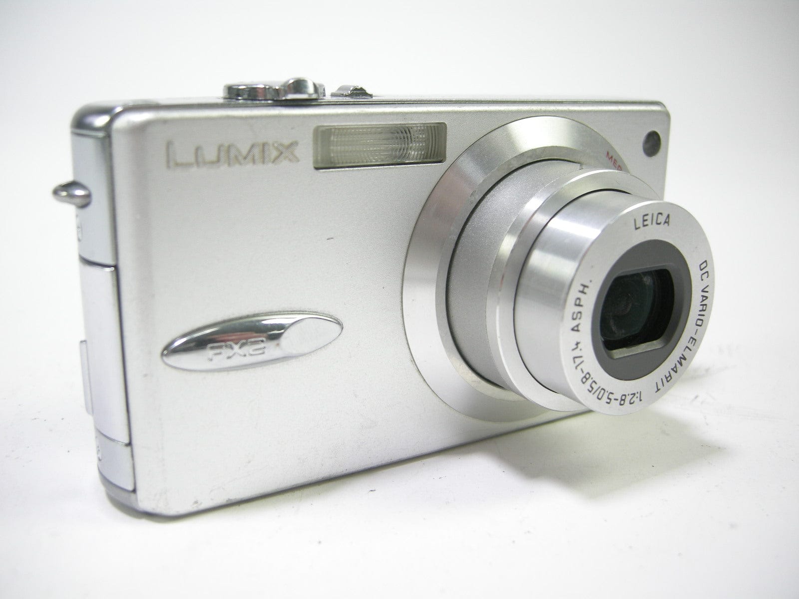 Panasonic DMC-FX2 Lumix 4.0mp Digital Camera