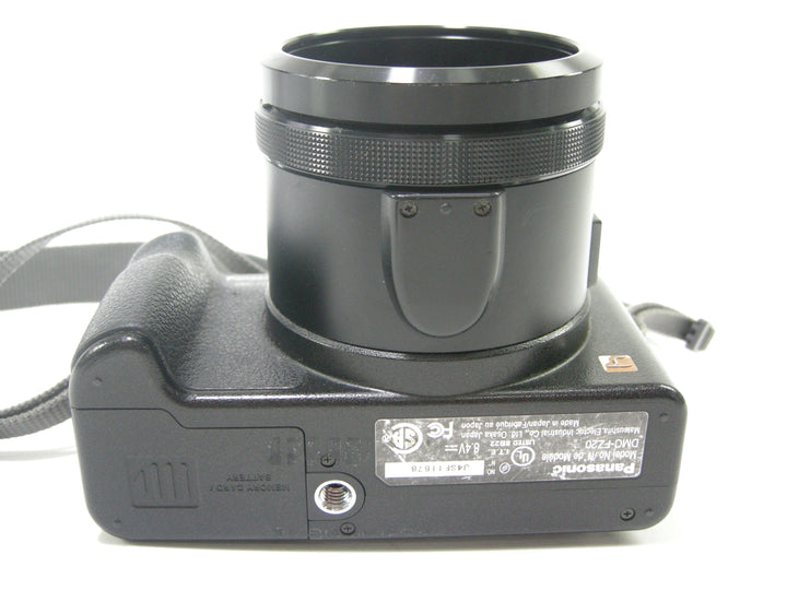 Panasonic DMC-FZ20 Lumix 5.0mp  Digital camera Digital Cameras - Digital Point and Shoot Cameras Panasonic J4SF11878