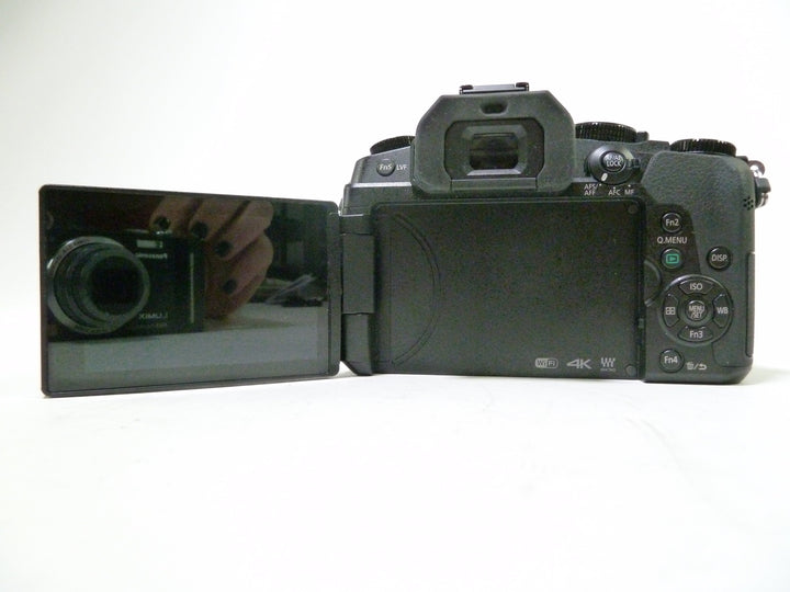 Panasonic Lumix DMC-G85 Digital Mirrorless Camera Body Digital Cameras - Digital Mirrorless Cameras Panasonic WE0C8003423