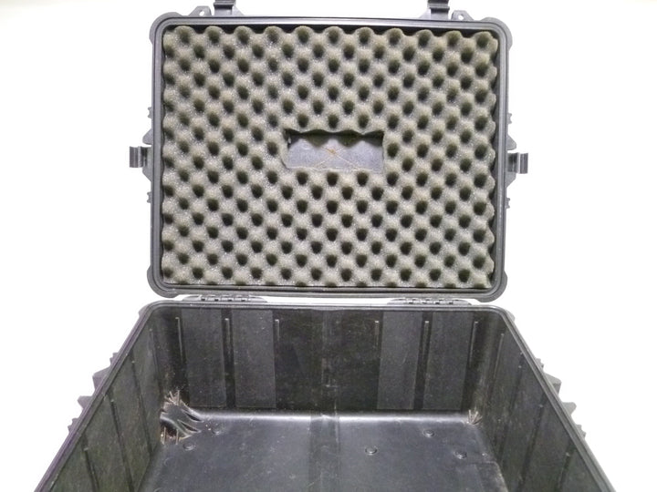 Pelican 1610 Travel Hard Case - NO FOAM Bags and Cases Pelican P16101102