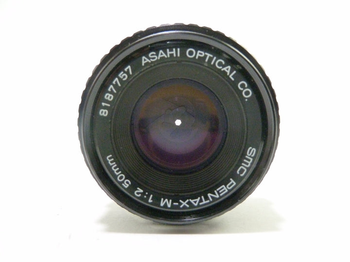 Pentax K1000 SLR 35mm Film Camera w a 50mm F/2 Lens 35mm Film Cameras - 35mm SLR Cameras Pentax 7794421
