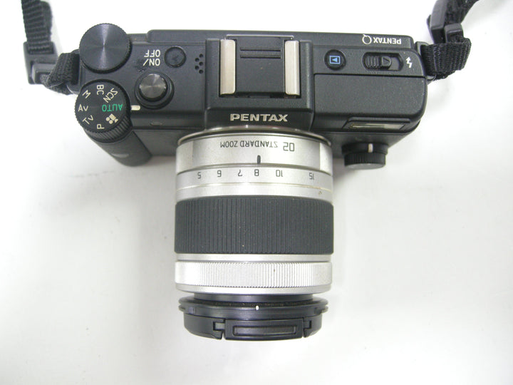 Pentax Q Zoom 12.4mp Mirrorless SLR w/5-15mm f2.8-4.5 AL IF Digital Cameras - Digital Mirrorless Cameras Pentax 4259900