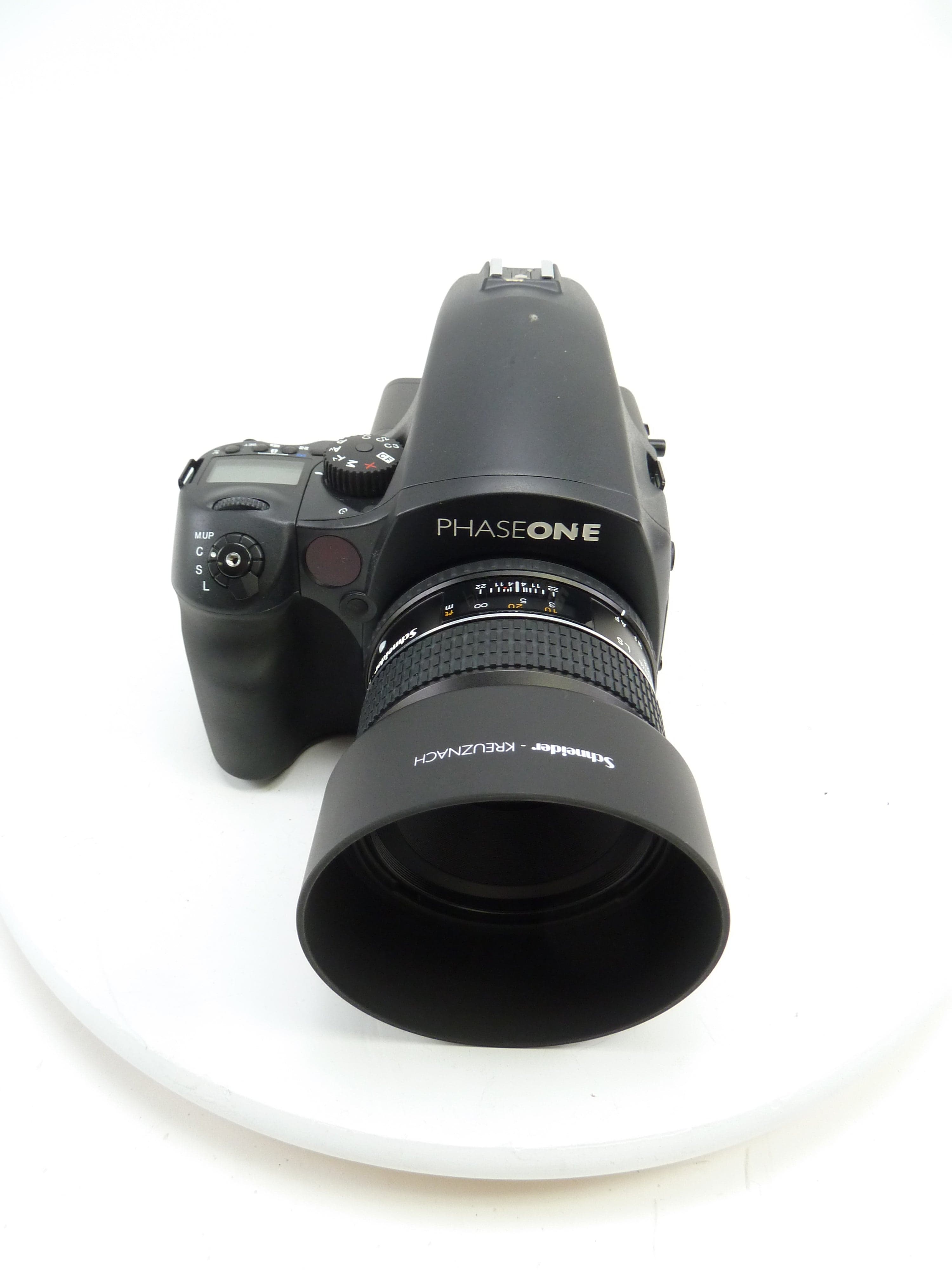 Phase One DF+ Kit with IQ140 Digital Back and 80MM F2.8 Leaf Shutter Lens  and Acc's