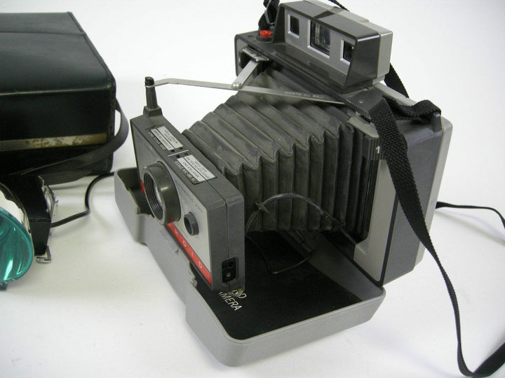 Polaroid 220 Automatic Land Camera with Flash, Flash Bulbs, and Case Instant Cameras - Polaroid, Fuji Etc. Polaroid 52341608