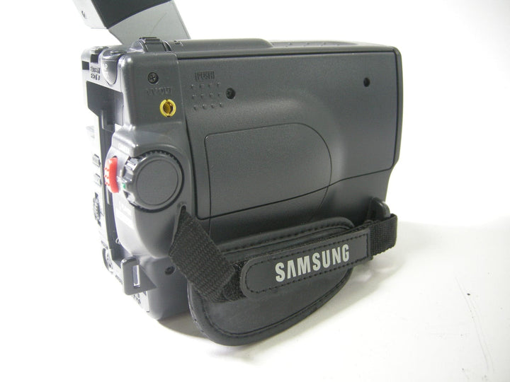 Samsung SCL906 Hi8 Camcorder Video Equipment - Video Camera Samsung V3836VJX