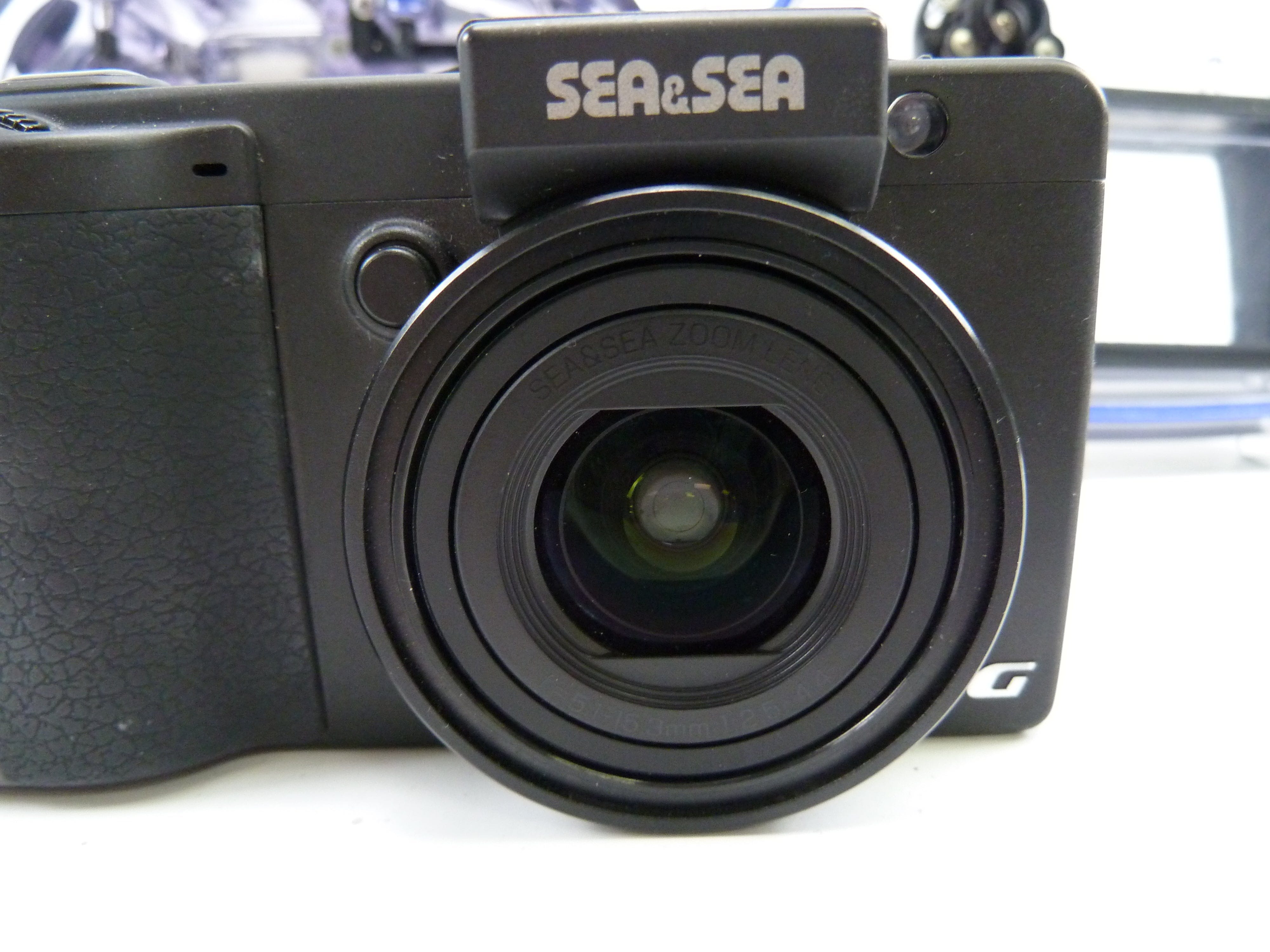 Sea and Sea DX-2G Camera and underwater housing – Camera Exchange