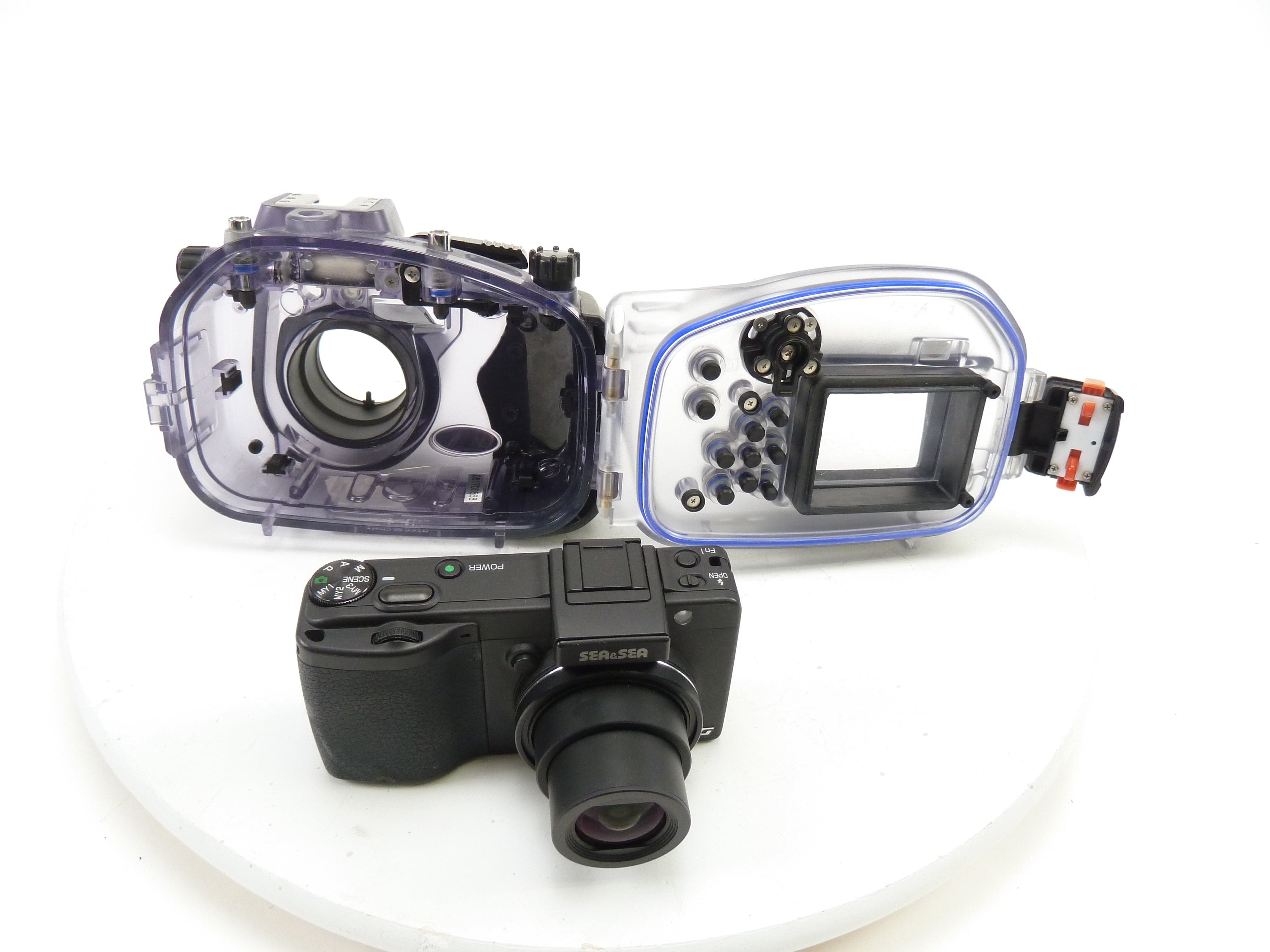 Sea and Sea DX-2G Camera and underwater housing – Camera Exchange